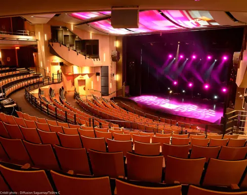 OTL-Gouverneur-Saguenay-Blogue_pluie-Teatre C-salle-spectacle